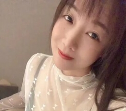 新到胸大活好的瑜伽老师！