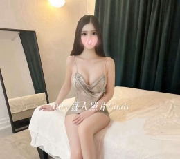 新到22岁身材苗条的女生，本人照片