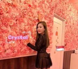 身材火辣的夜店女郎