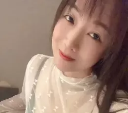 新到胸大活好的瑜伽老师！