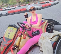 身材好的HK瑜伽老师！